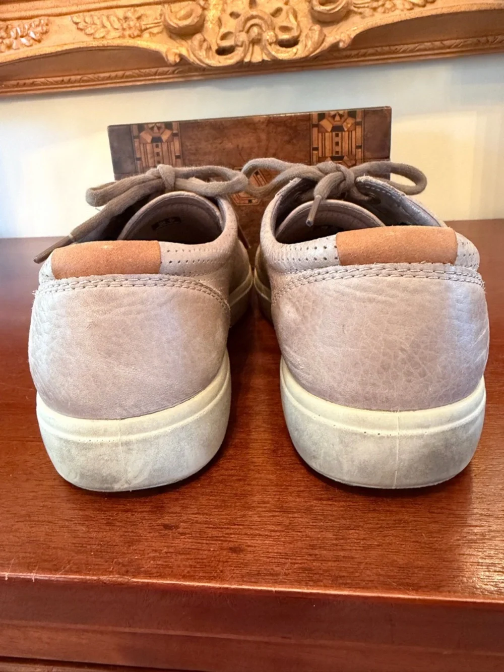 ECCO Men’s Taupe Leather Low Top Sneakers EU 43 US 9-9.5